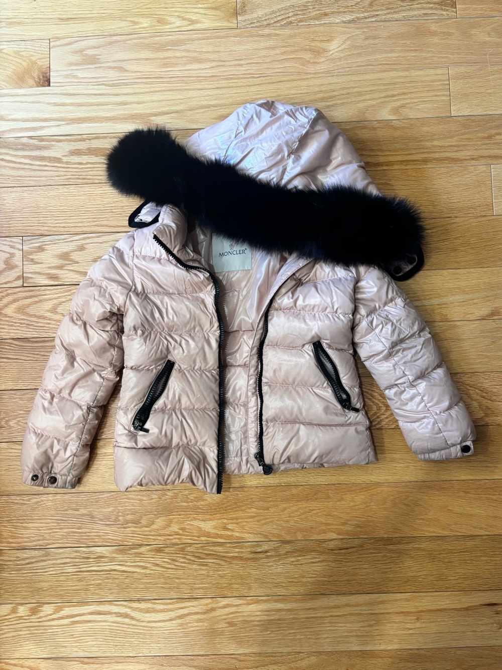 Moncler Kids Pale Pink Quilted Puffer Jacket with Fur-Trim Hood - Picture 2 of 13